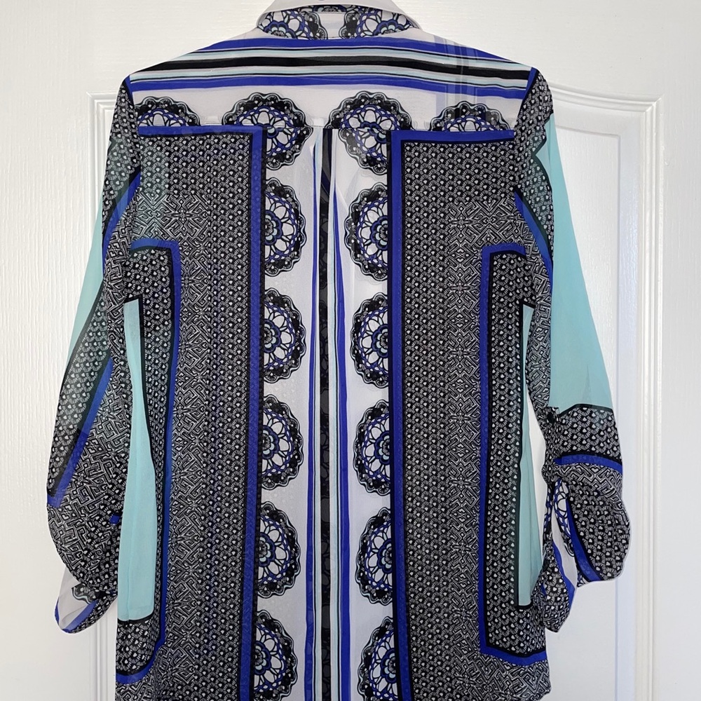 Maternity buttoned down blouse - Picture 3 of 4